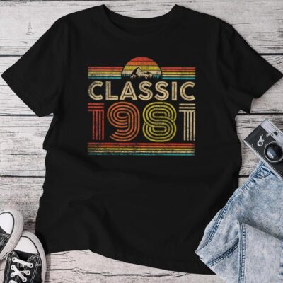 Classic 1981 Vintage 1981 Classic Year Birthday Unisex T-shirt Cotton Tee