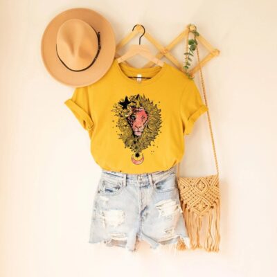 Floral Lion Shirt Cute Lion Flower Leo Animal Lover Graphic Tee EST1086