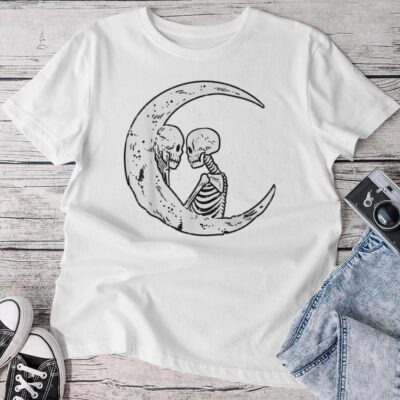 Moon Skeleton Couple Kiss Cute Halloween Costume Men Unisex T-shirt Cotton Tee