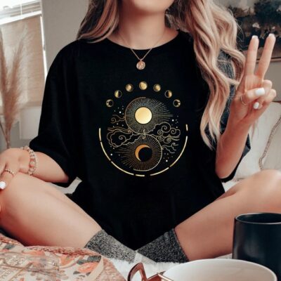 Mystic Moon and Sun Celestial Boho Vintage Spiritual Moon Phase Tee EST1012