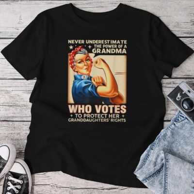 Never Underestimate The Power Of A Grandma Who Votes Unisex T-shirt Cotton Tee
