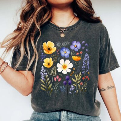 Pressed Flowers Shirt Cottagecore Wildflowers Garden Lover Tee EST1038