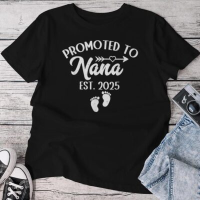 Promoted To Nana 2025 Grandma Est 2025 Unisex T-shirt Cotton Tee