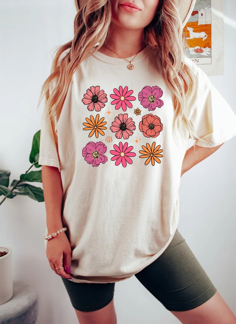 Vintage Cottagecore Wildflowers Shirt Goblincore Nature Lover Tee EST1061