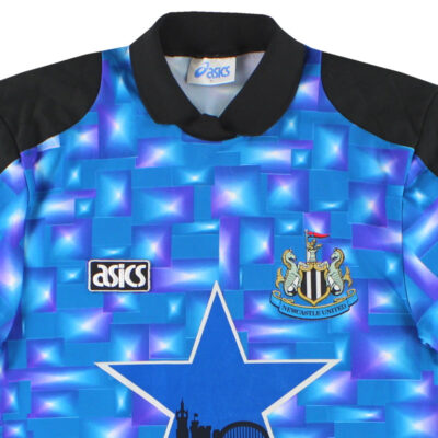 Alternative view of 1993-95 Newcastle Goalkeeper Limited Jersey