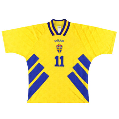 Alternative view of 1994-96 Sweden Home Limited Jersey Brolin #11