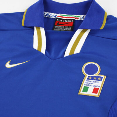 Alternative view of 1996-97 Italy Home Limited Jersey