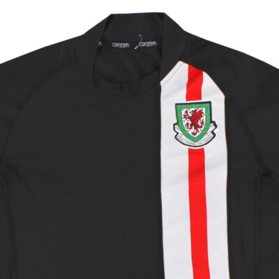 Alternative view of 2005-06 Wales Third Limited Jersey