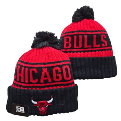 Chicago Bulls Cuffed Knit Hat with Pom