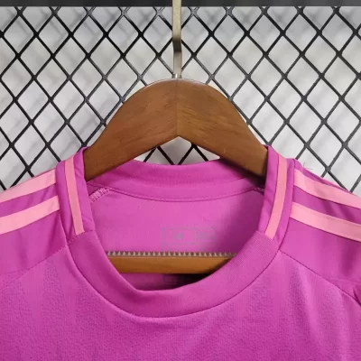 Kids' Kit Soccer Jersey Suit Alemanha II 2024/25 - Pink and Blue - Image 3