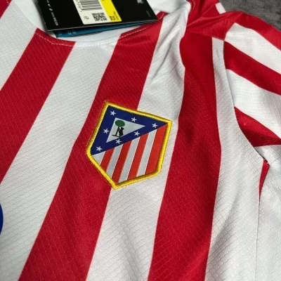 Kids' Kit Soccer Jersey Suit Atletico de Madrid I 25/26 - White and Red - Image 4