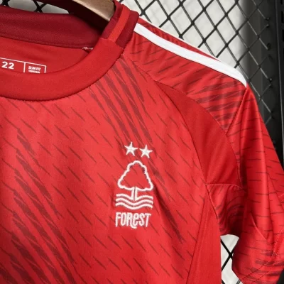 Kids' Kit Soccer Jersey Suit Nottingham Forest I 24/25 - Red and White - Image 4