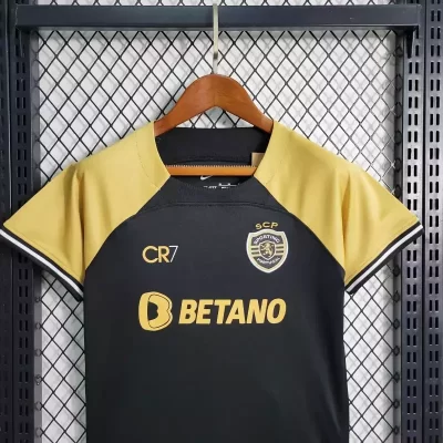 Alternative view of Kids' Kit Soccer Jersey Suit Sporting III "CR7" 23/24 - Black and Gold