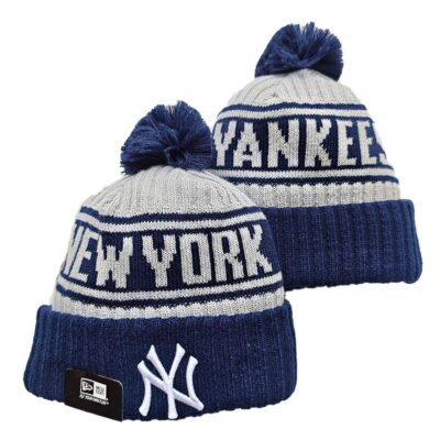 New York Yankees Cuffed Knit Hat with Pom