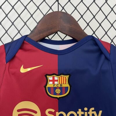 2425 Baby Onesie Suit Barcelona Home Size 9-12 Years - Image 4