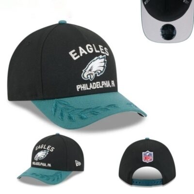 Philadelphia Eagles Adjustable Cap